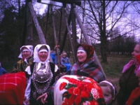 6. mai 1992  Värska Jüripäev. Kirmas Veera Hirsik, ?, Liidia Lind, ?