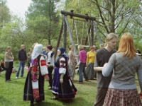 6. mai 2002  Värska. Jüripäeva kirmas. EMA välitööd Leo Teppo, ?, ?, ?, Maria Rõžikova, ?, ?, Kulno Malva